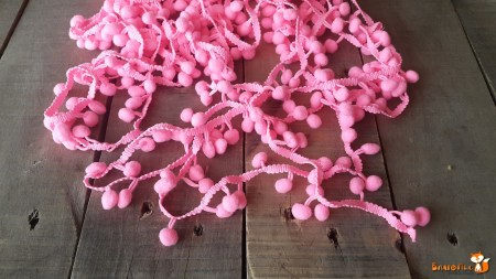 Тесьма с шариками диаметром 1 см, (метр), ярко-розовая, купить - БлагоЛис