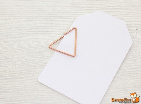 Декоративная скрепка "Треугольник", розовое золото, высота 2 см., купить - БлагоЛис