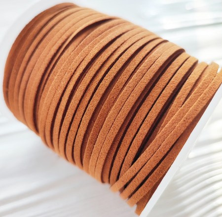 Замшевый шнур 2 мм., цвет табак, DIY Ribbon's, цена за 1 ярд ( 90 см ), купить - БлагоЛис
