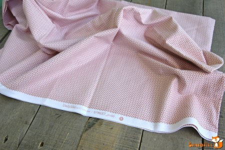 Ткань Dailylike "Кольца на розовом", 100% хлопок, плотность С30 (120г/м2), отрез 55х45 см, купить - БлагоЛис